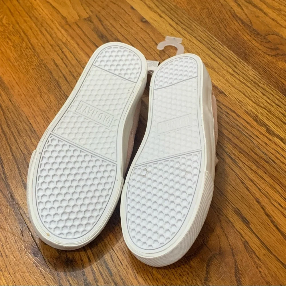 Old Navy Chambray Slip-On Sneaker Shoes NWT Girls Size 4 Smoke Free Home